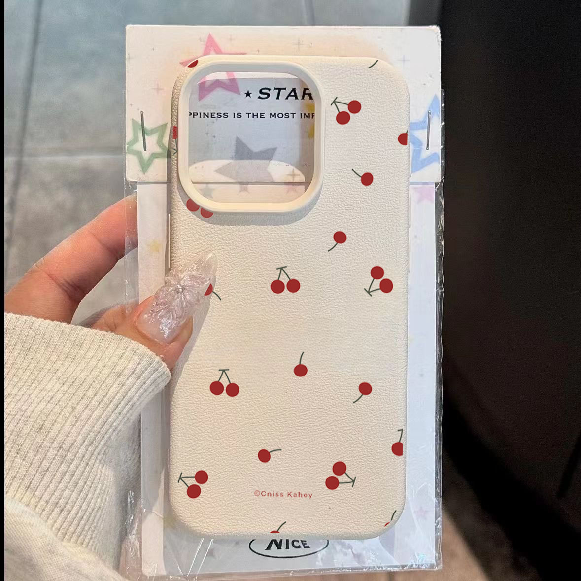 かわいい漫画のチェリーとライチ柄のスマホケース、Samsun - Samsung Galaxy A55 のレビューと価格